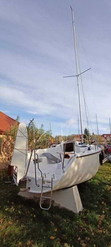 Sprzedam jacht Twister 26  nowy