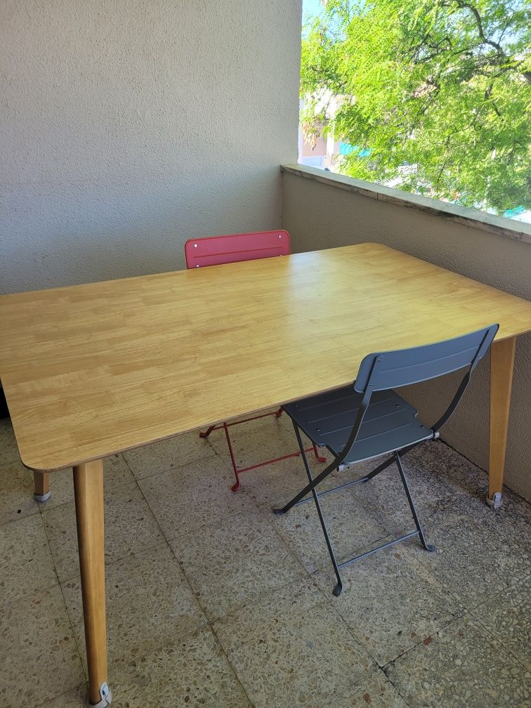 Mesa Jantar Kerhen da Sklum