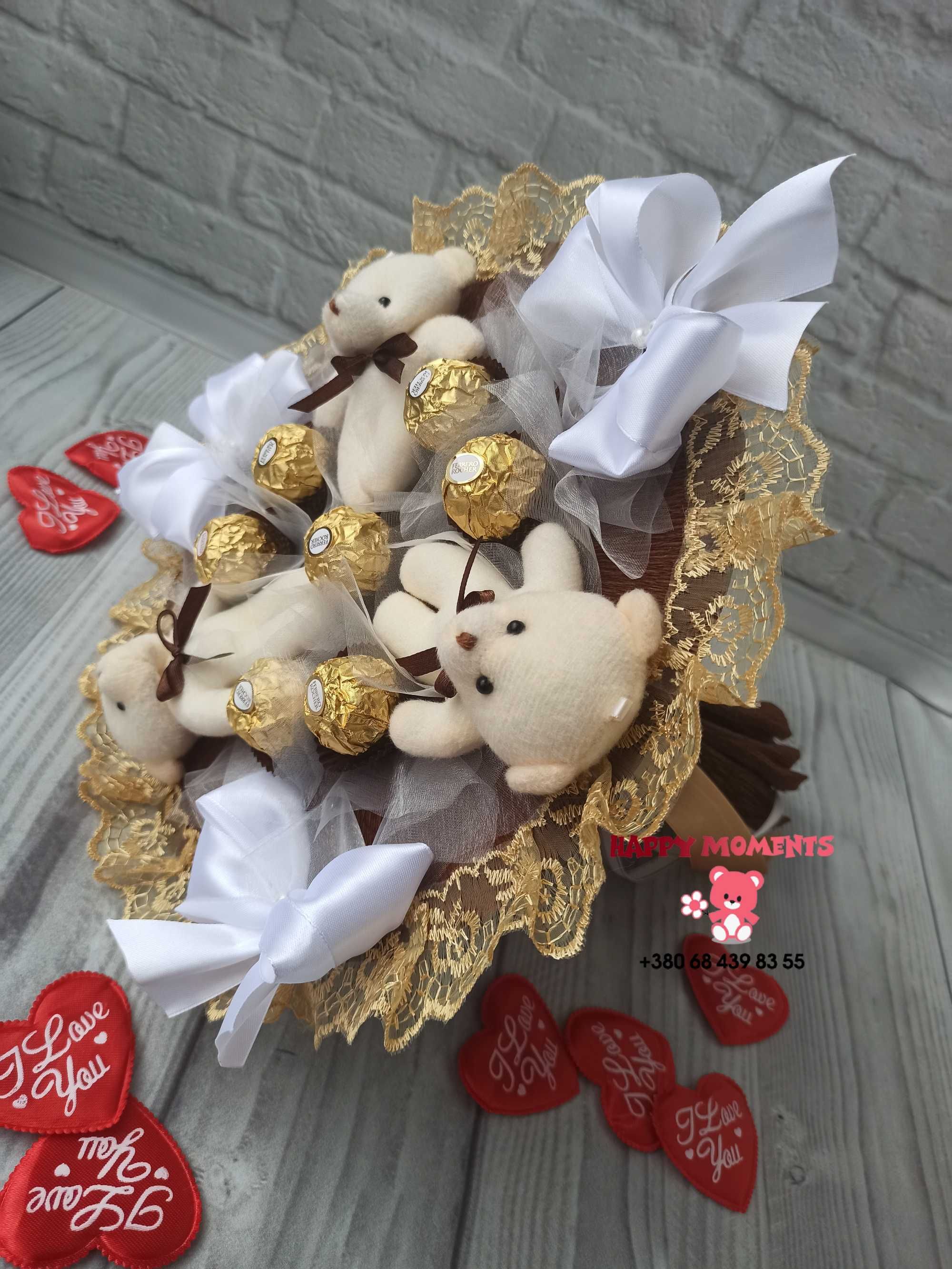 Букет из конфет Ferrero Rocher и мягких игрушек, подарок для девушки