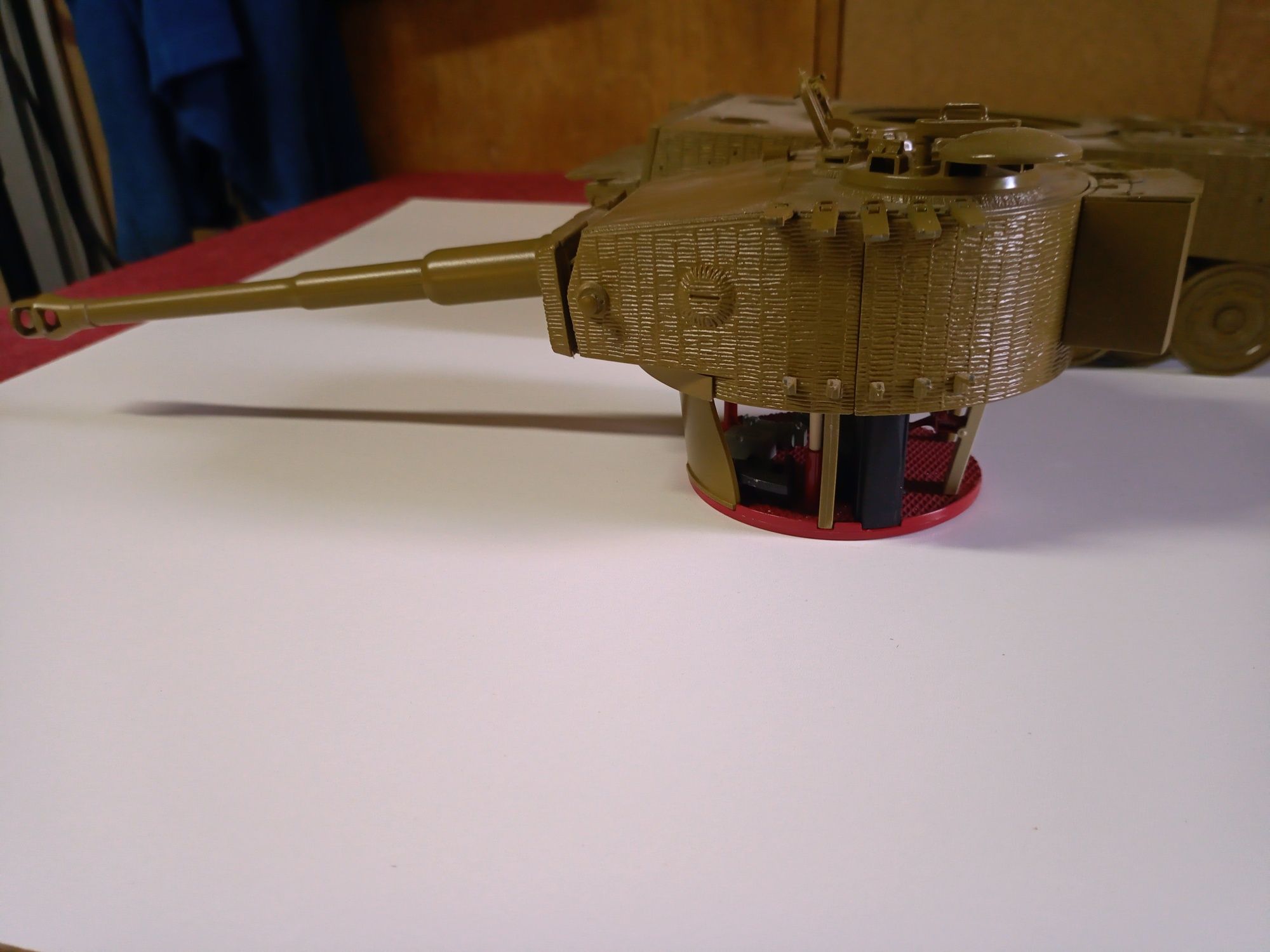 Model czołgu tygrys 1 skala 1:16