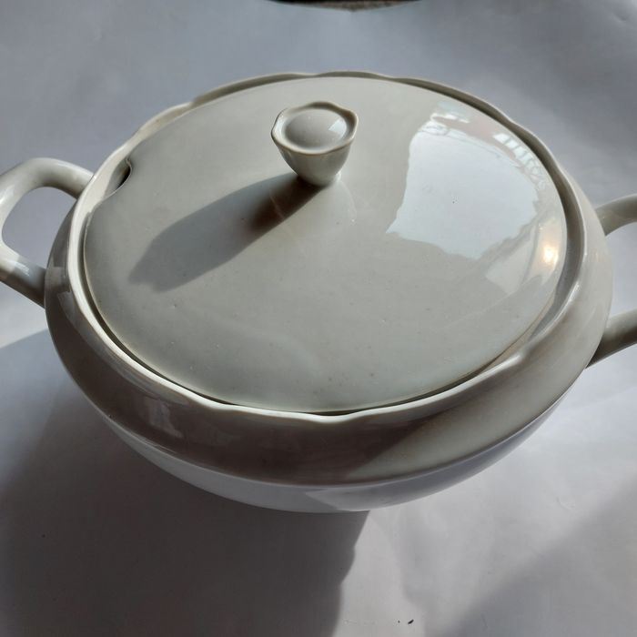 Ćmielów Chodzież waza do zup Feston vintage lata 45-65 jednolita biała