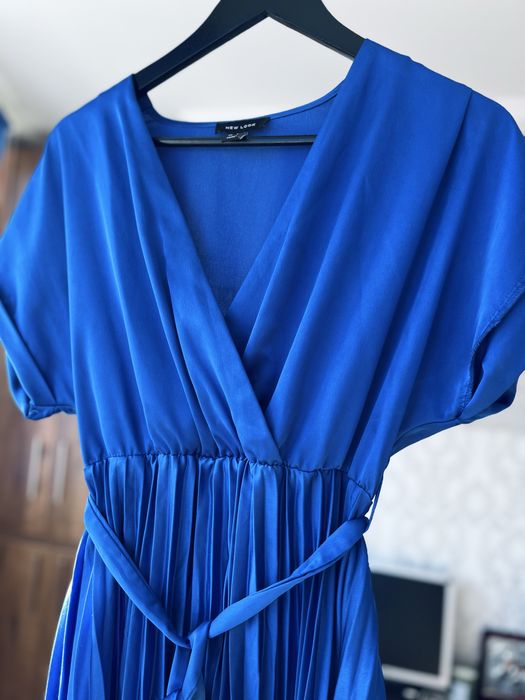 Жіноча елегантна сукня