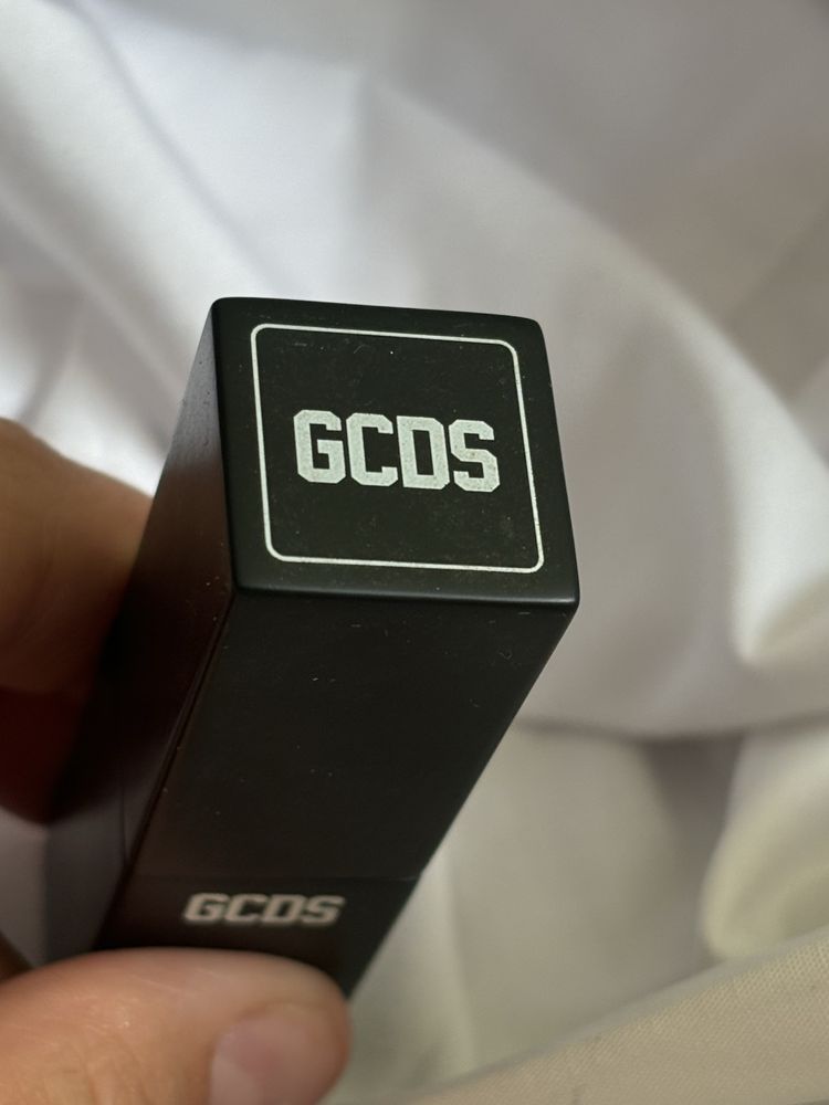 Червона помада GCDS оригінал