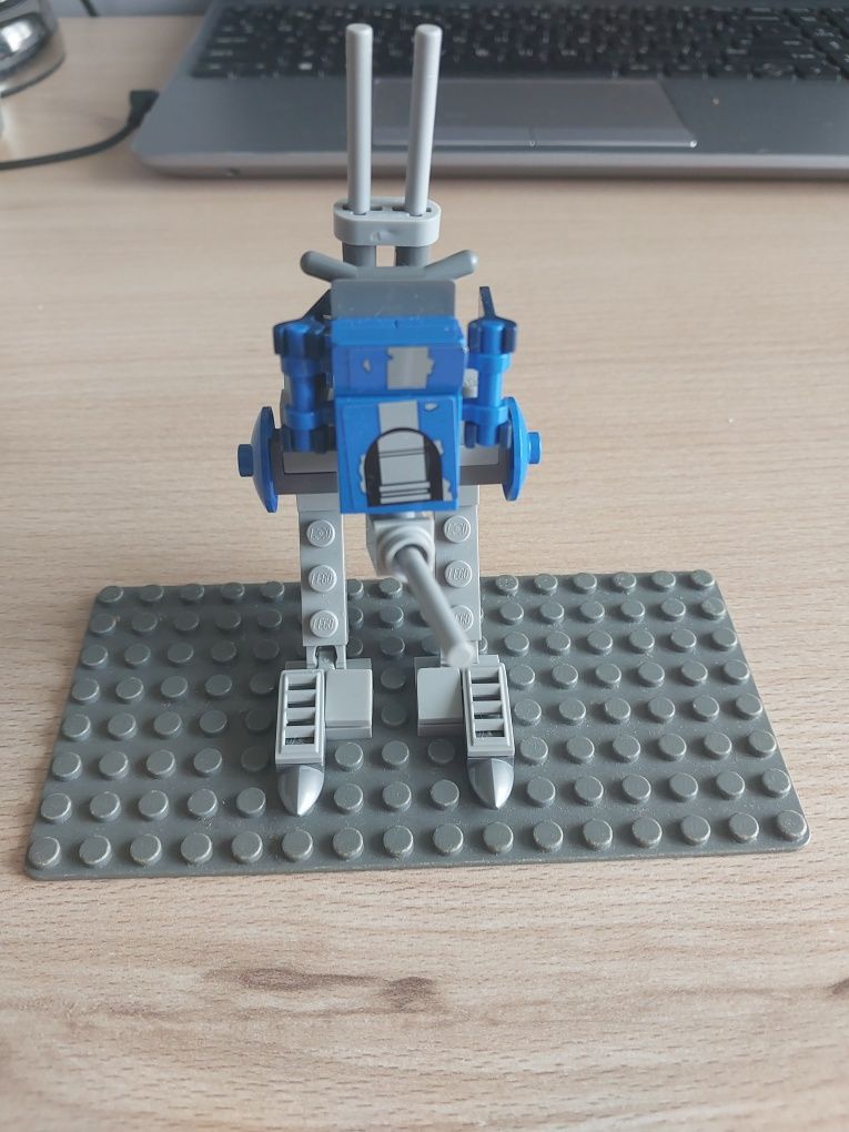 Lego model at-rt
