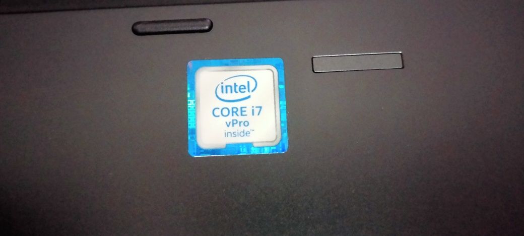 Computador HP i7 17"