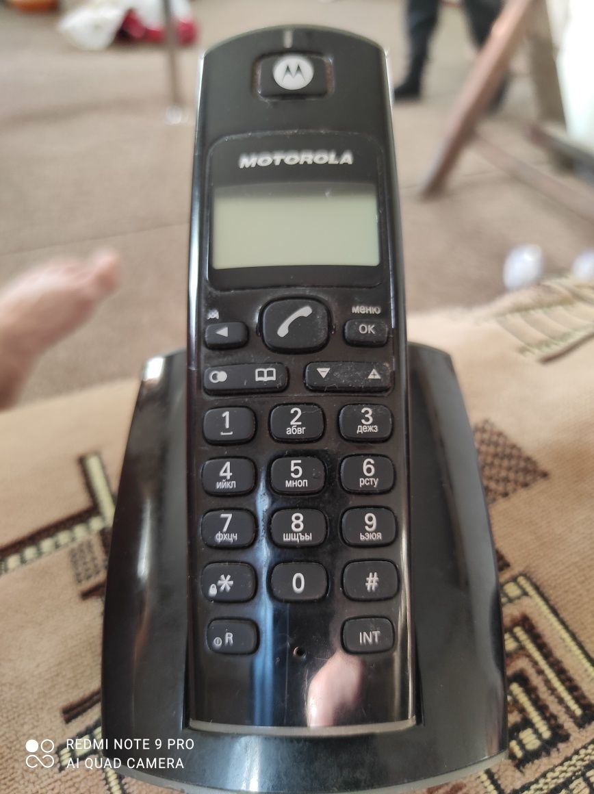 Радиотелефон Motorola D101 с цифровым типом радиосвязи DECT