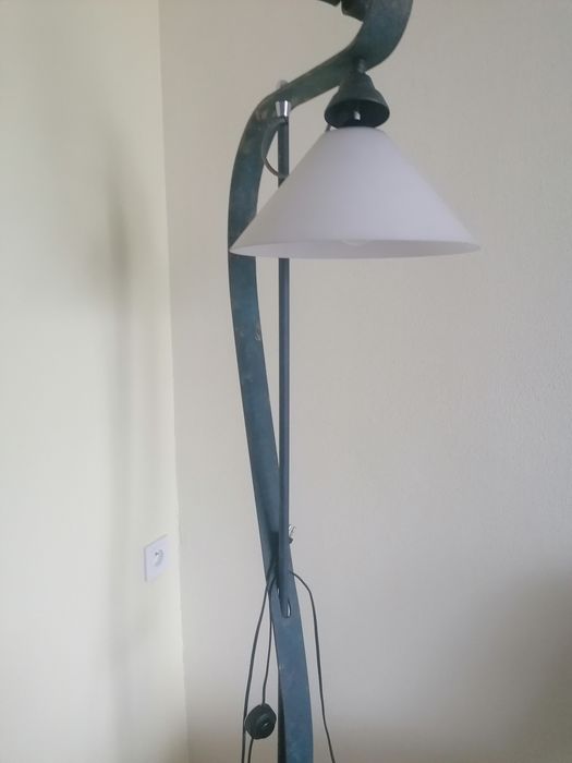 Sprzedam lampę stojąca