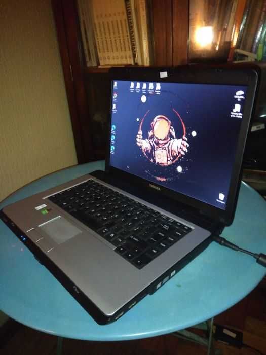 mini DV - JVC (câmara filmar) + Portátil c/firewire