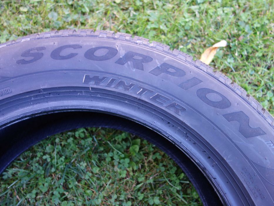 Opona PIRELLI SCORPION WINTER 235/55/18 1 Sztuka Nowa