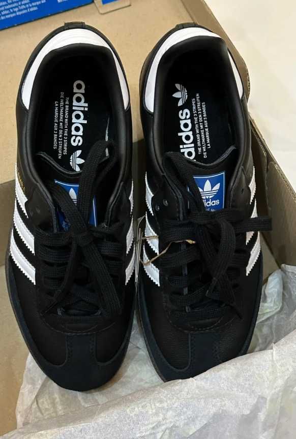 Czarne buty Adidasa 39