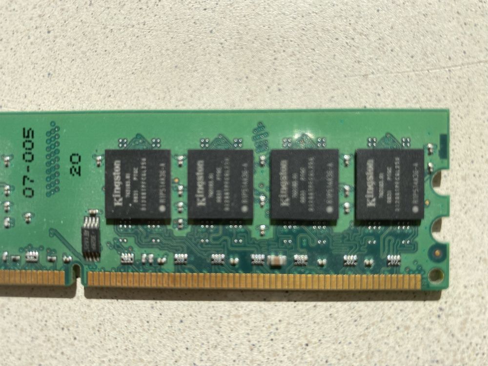 Pamięć RAM Kingston kvr800d2n5k2/4G