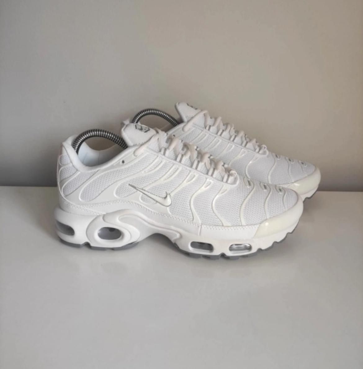 Air max biale nowe meskie buty sportowe air max plus 42