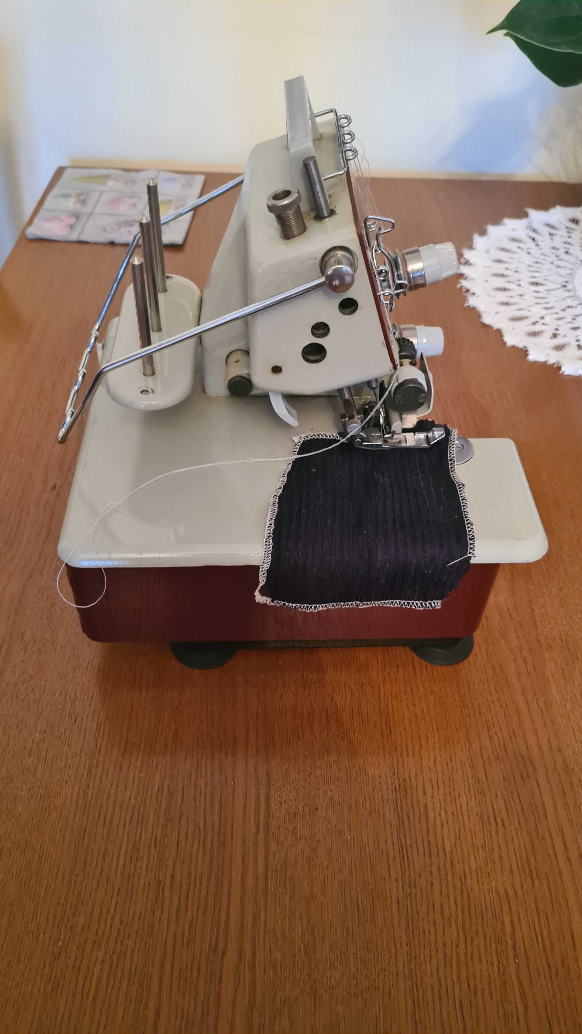 Overlock YDK model YC-470