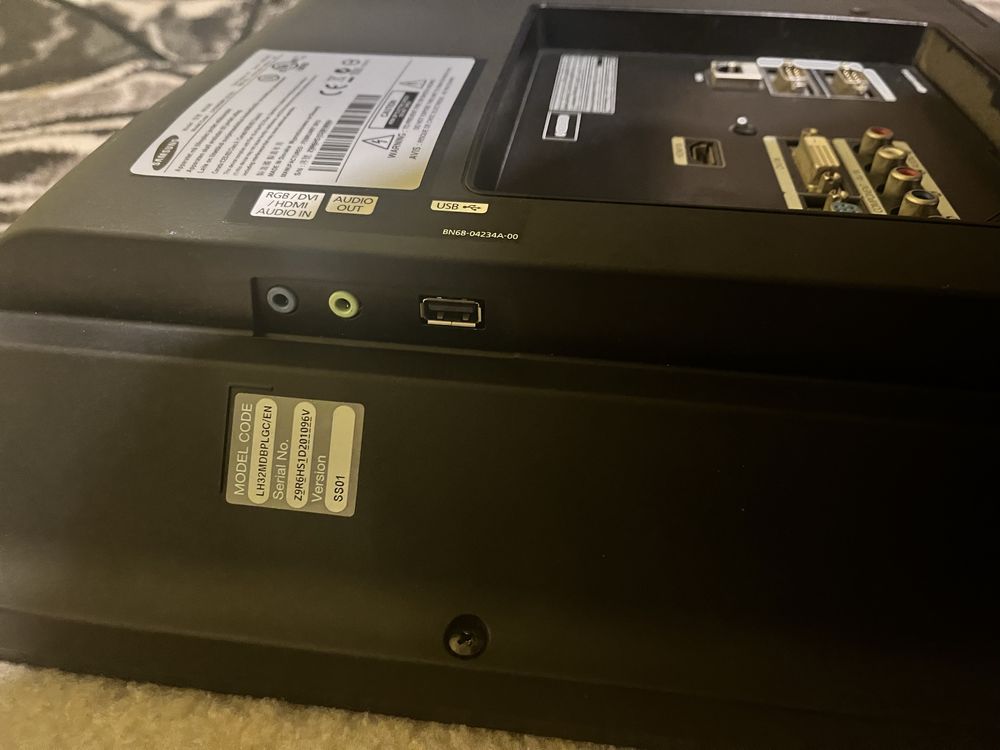 Monitor Samsung MD32B