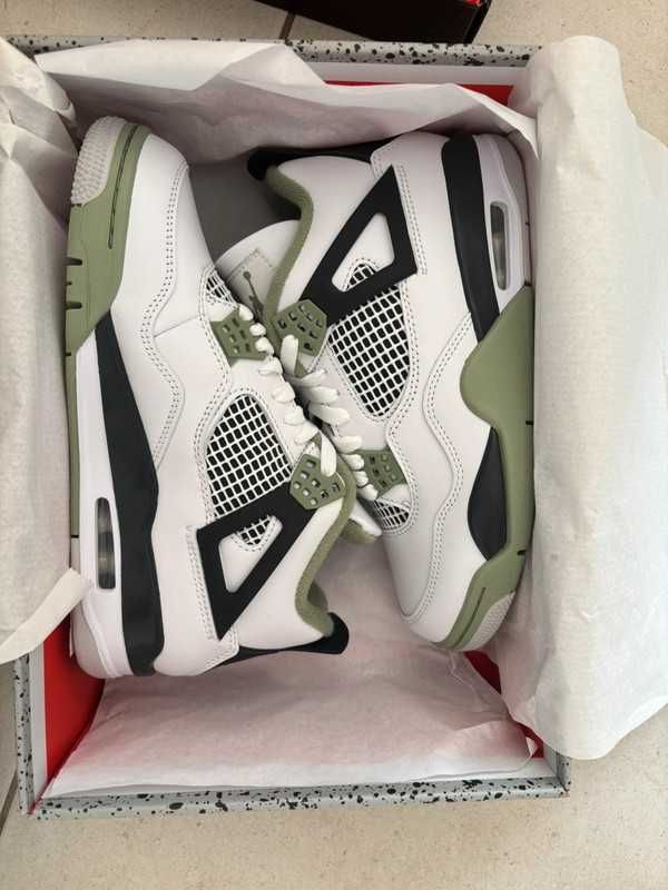 Jordan 4 Retro Seafoam R.41
