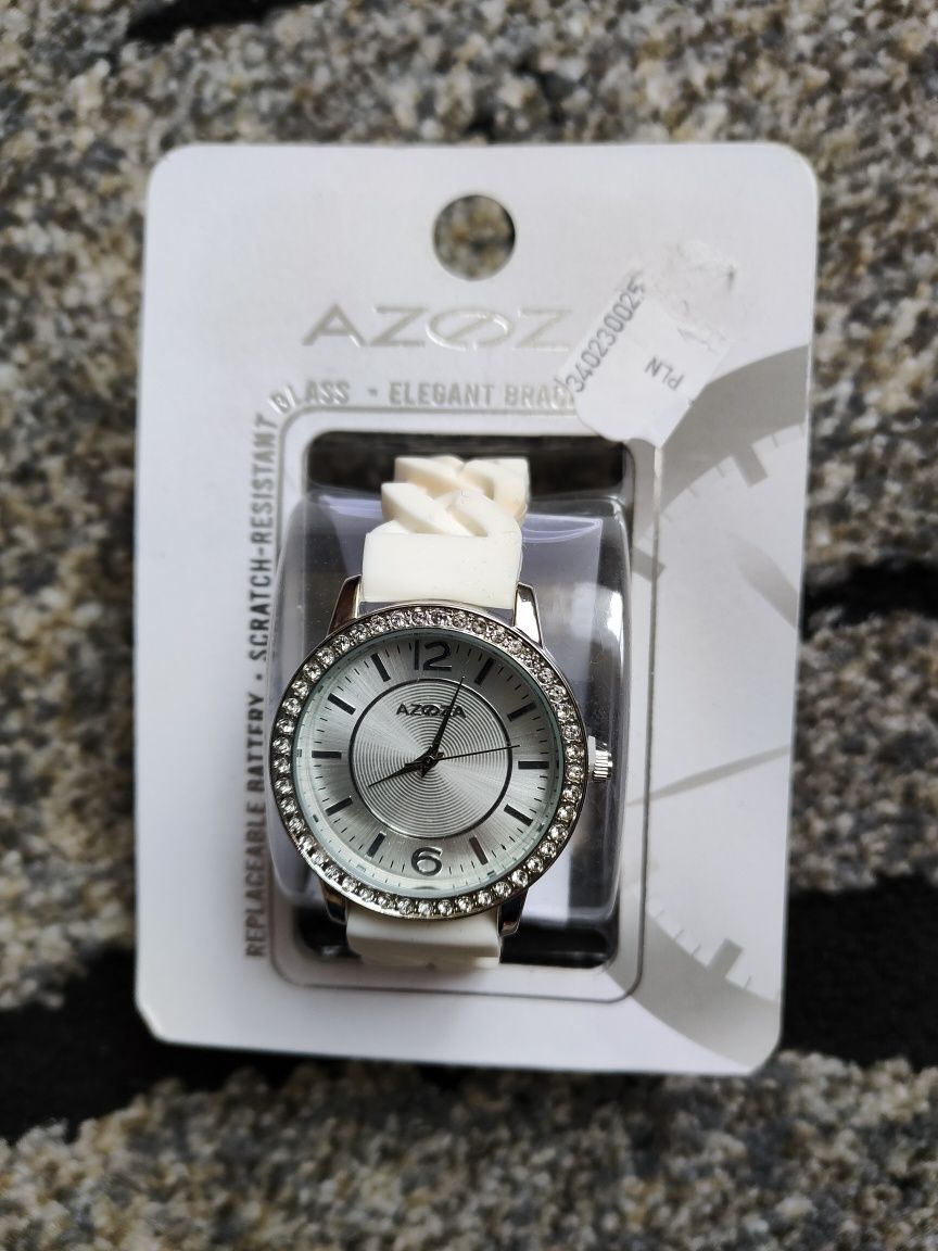 Nowy biały zegarek damski