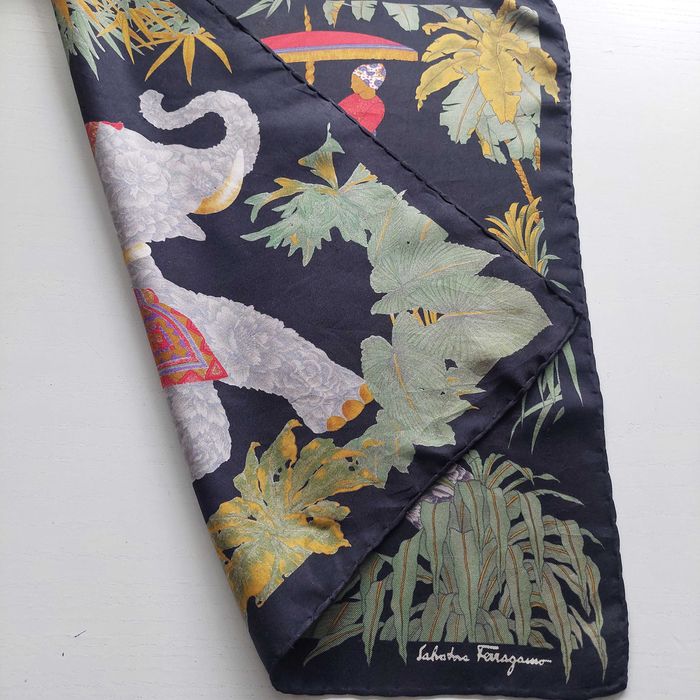 Apaszka Salvatore Ferragamo