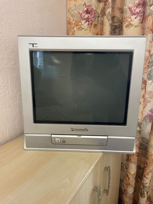 Телевізор , б/у  невеличкий