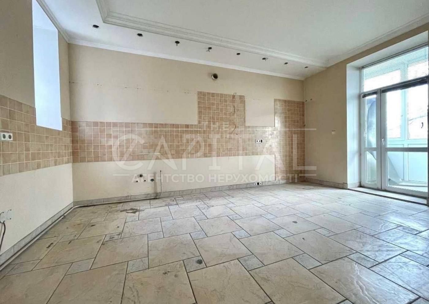 Продаж квартири, вул. Костьольна, Печерськ