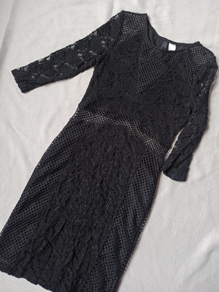 Czarna sukienka koronkowa H&M r. XXS