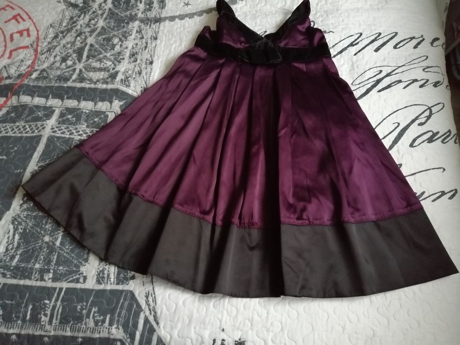 Bordowo-czarna sukienka rozm. 134 cm