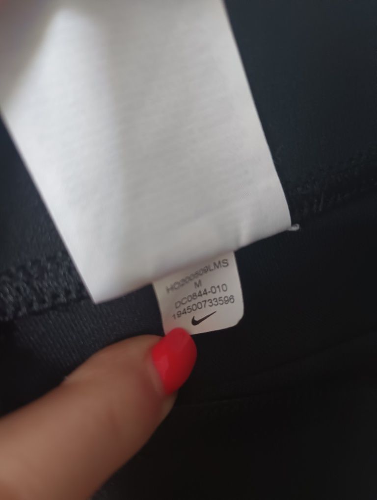Leginsy Nike młodzieżowe