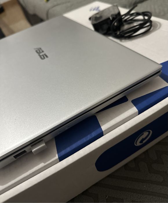 Portatil Asus VivoBook 15 i5 8GB RAM