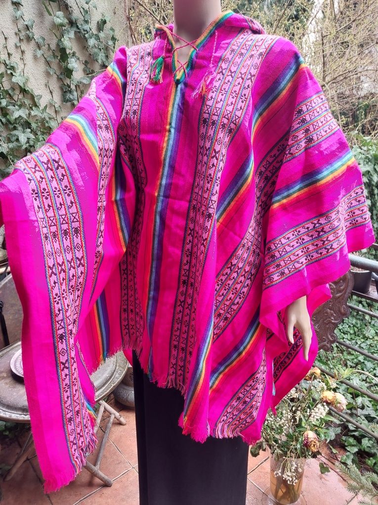Barwne nowe ponczo poncho z Peru
