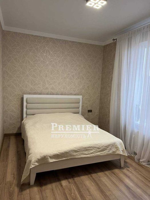 Продам сучасний будинок в Фонтанці