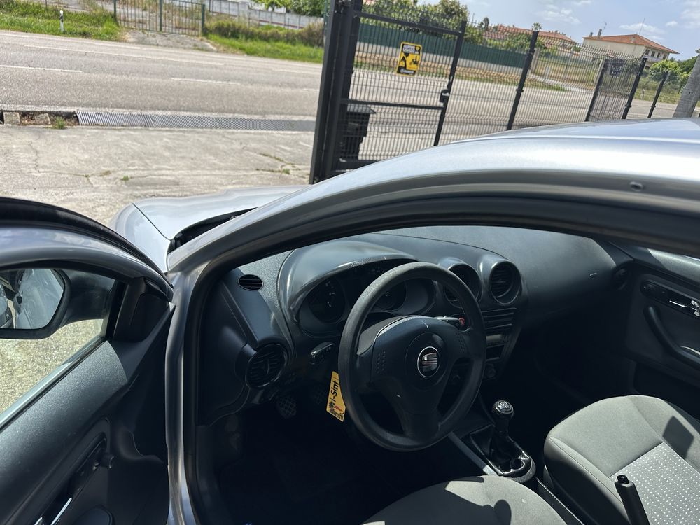 SEAT IBIZA 1.2 GASOLINA  2005 REVISÃO FEITA