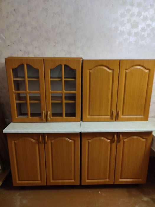 Кухня б/у меблі кухонні