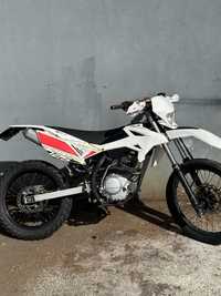 Vendo Beta 125 RR