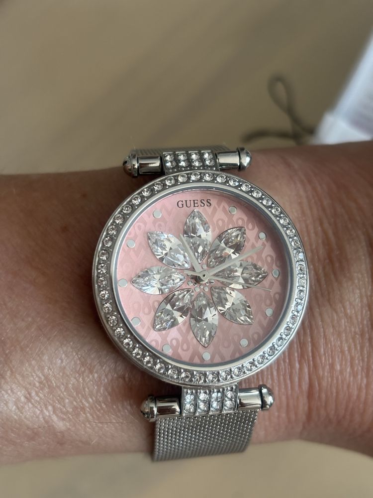Zegarek damski GUESS