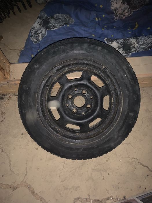 запасне колесо VW GOLF 2 4/100