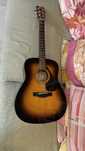 Guitarra Acústica YAMAHA (com saco e capo)