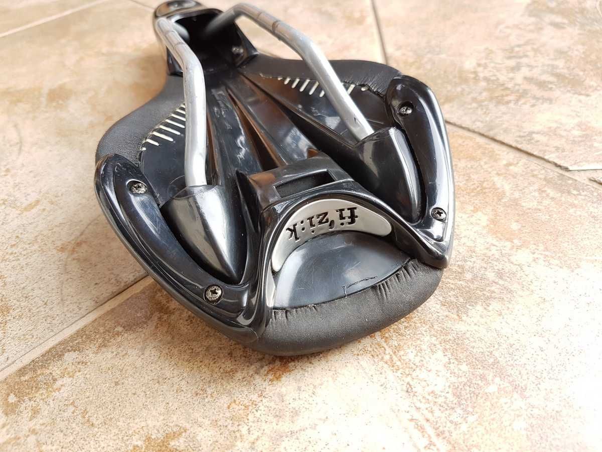 siodełko FIZIK Nisene Wing Flex, 130mm