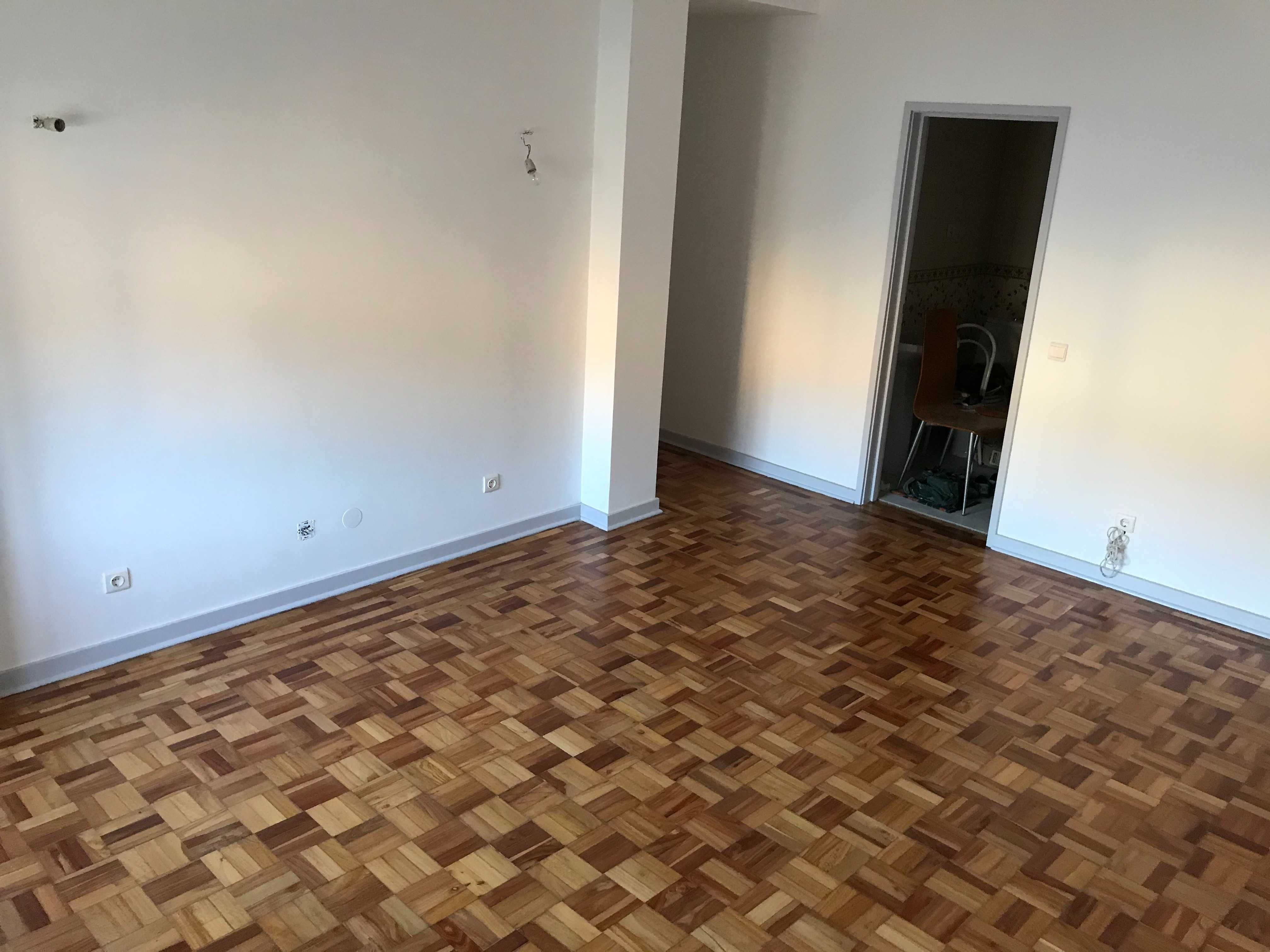 Apartamento T3+1 no centro de Coimbra c/ GARAGEM