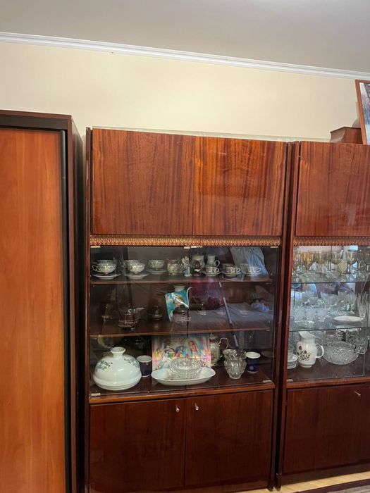 тумба , шафа , стєнка , поличка меблі