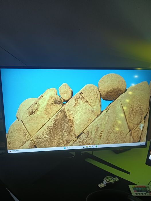 Computador e monitor