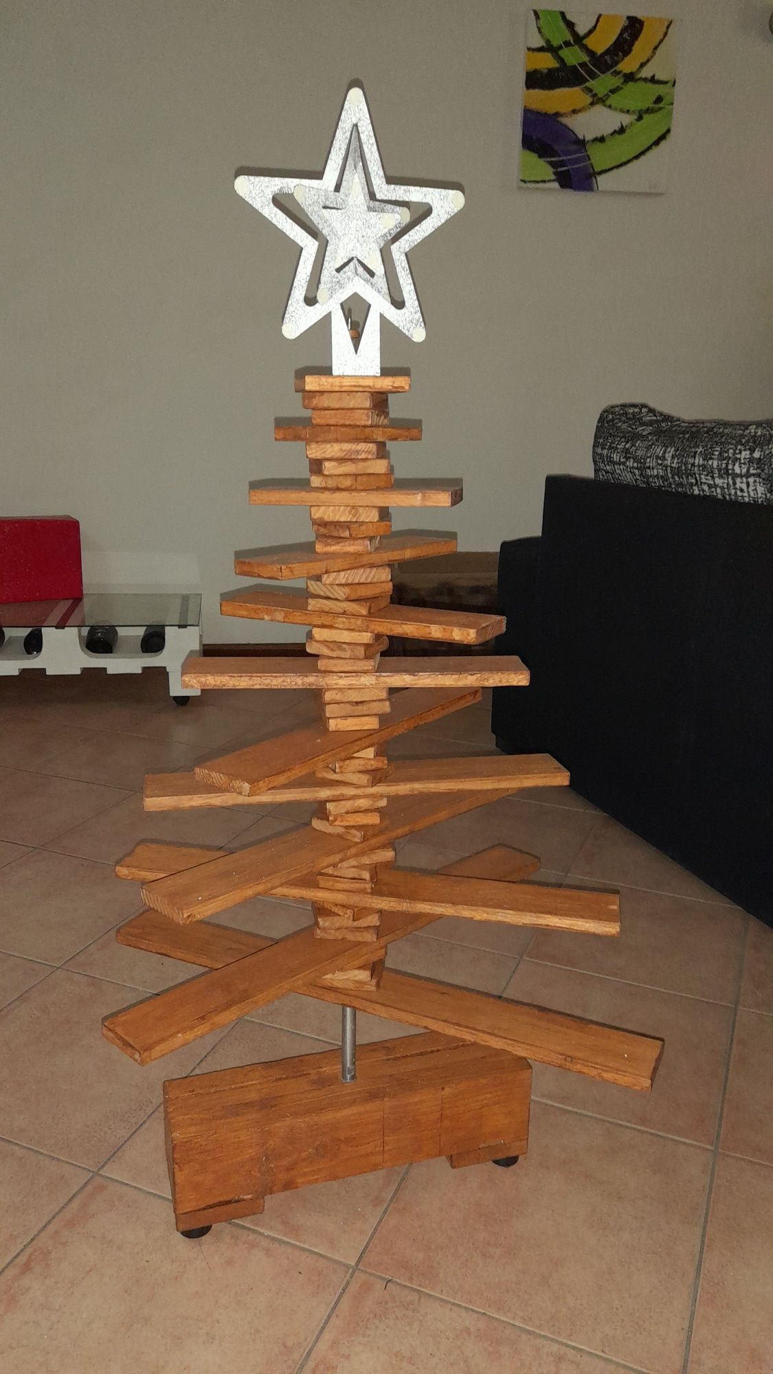 Arvore de natal feita em madeira