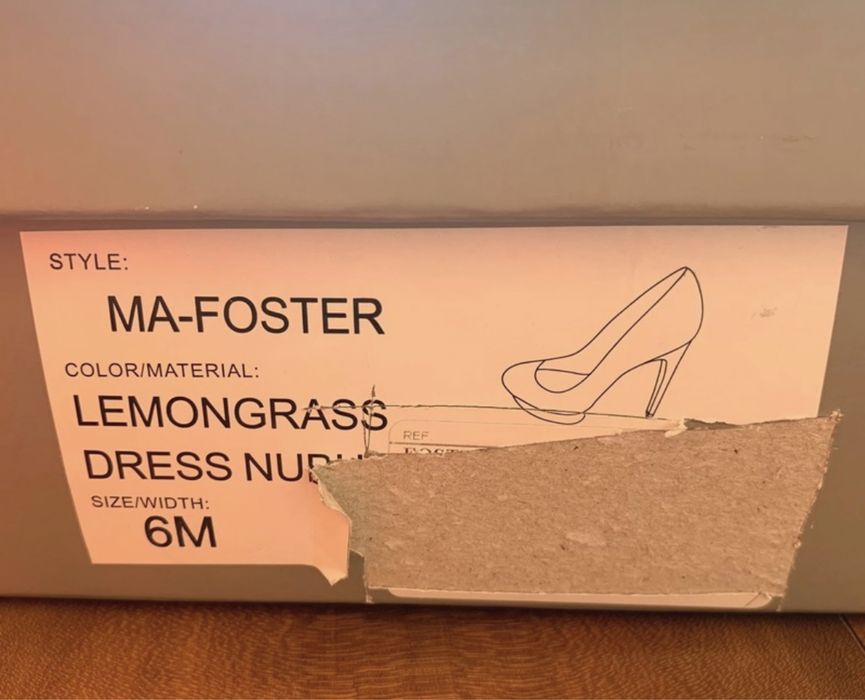 Sapatos de salto alto verde lima BCBG nº 36