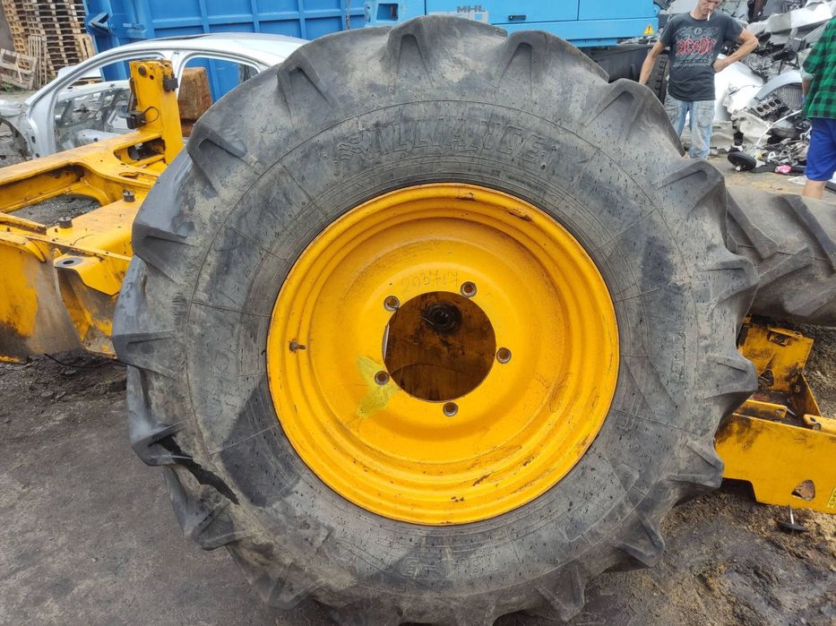 OPONA JCB 3CX ALLIANCE 18.4-30 324