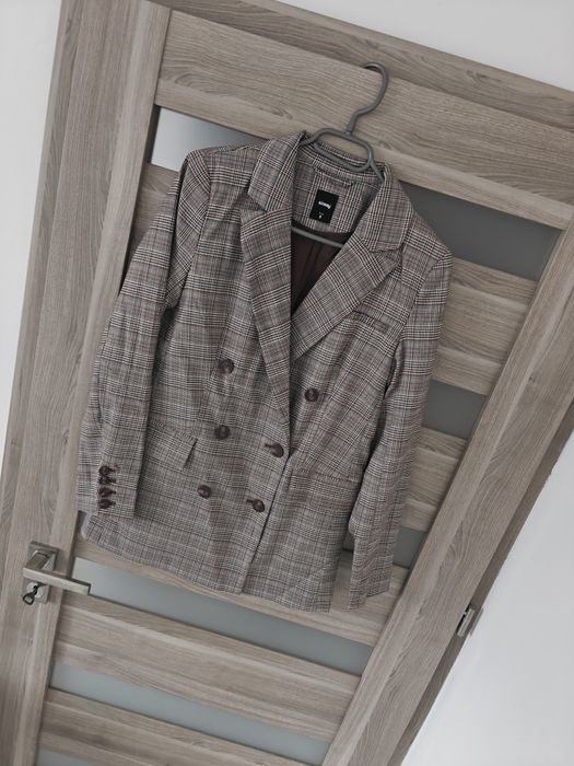 Dwurzędowa marynarka w kratę z wiskozą