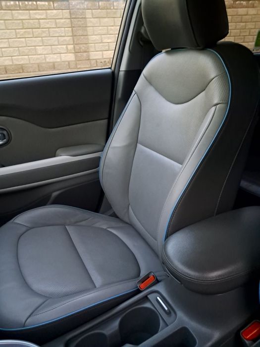 Продам автомобіль KIA Soul 33кВт