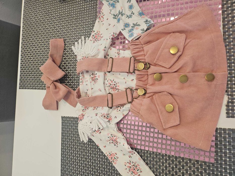 Śliczny zestaw dla małej księżniczki rozm 68