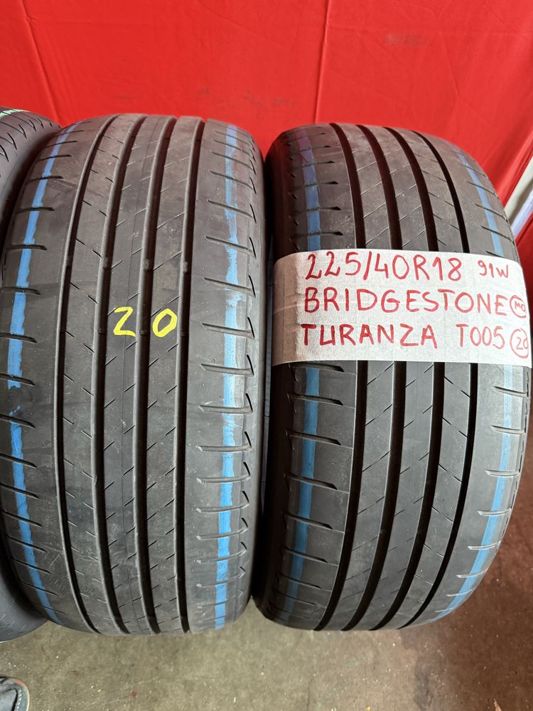 Pneus 225/45/18 + 255/40/18 Bridgestone Todos Iguais