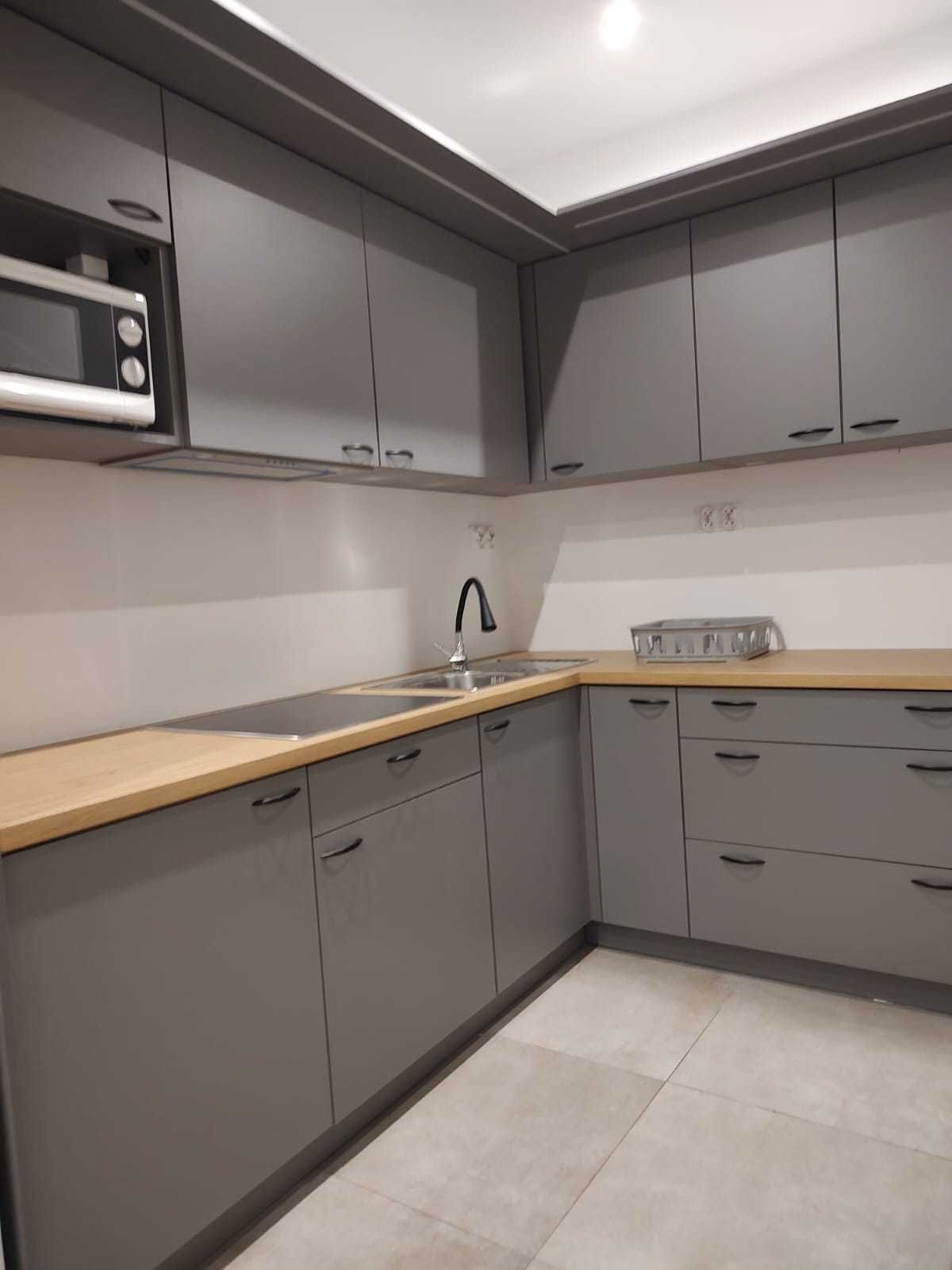 12 Centrum Zabrze - Apartament dla 7 osób 2 pokoje TV WIFI PARKING