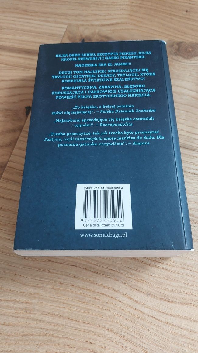 Książka "Ciemniejsza strona Greya"