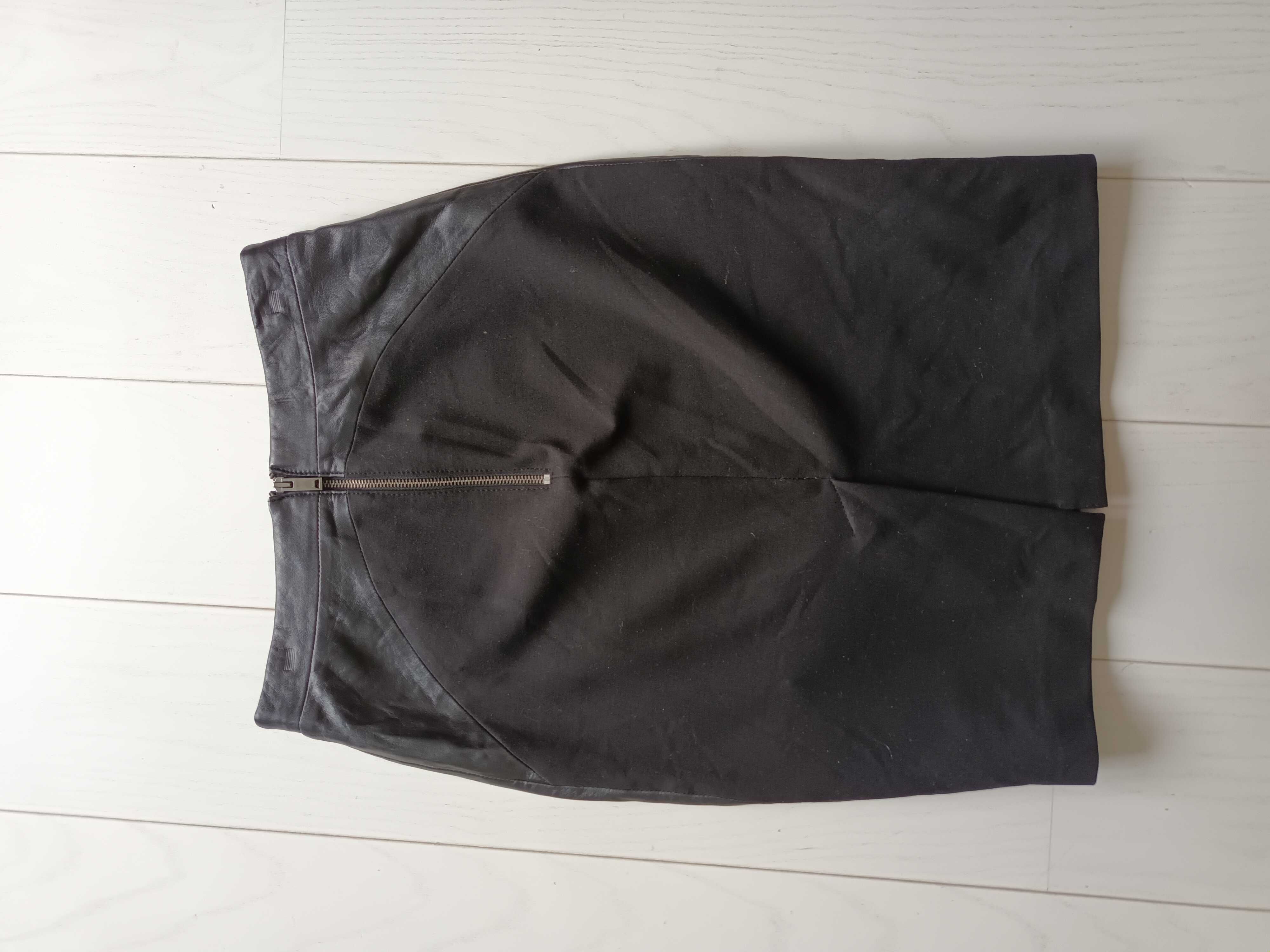 Skórzana czarna spódnica 36