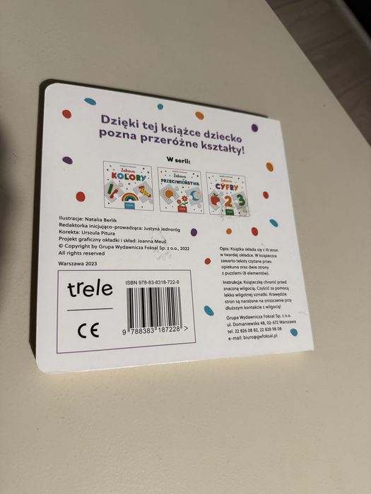 Zabawa w kształty - książka z puzzlami+ sensoryczne puzzle